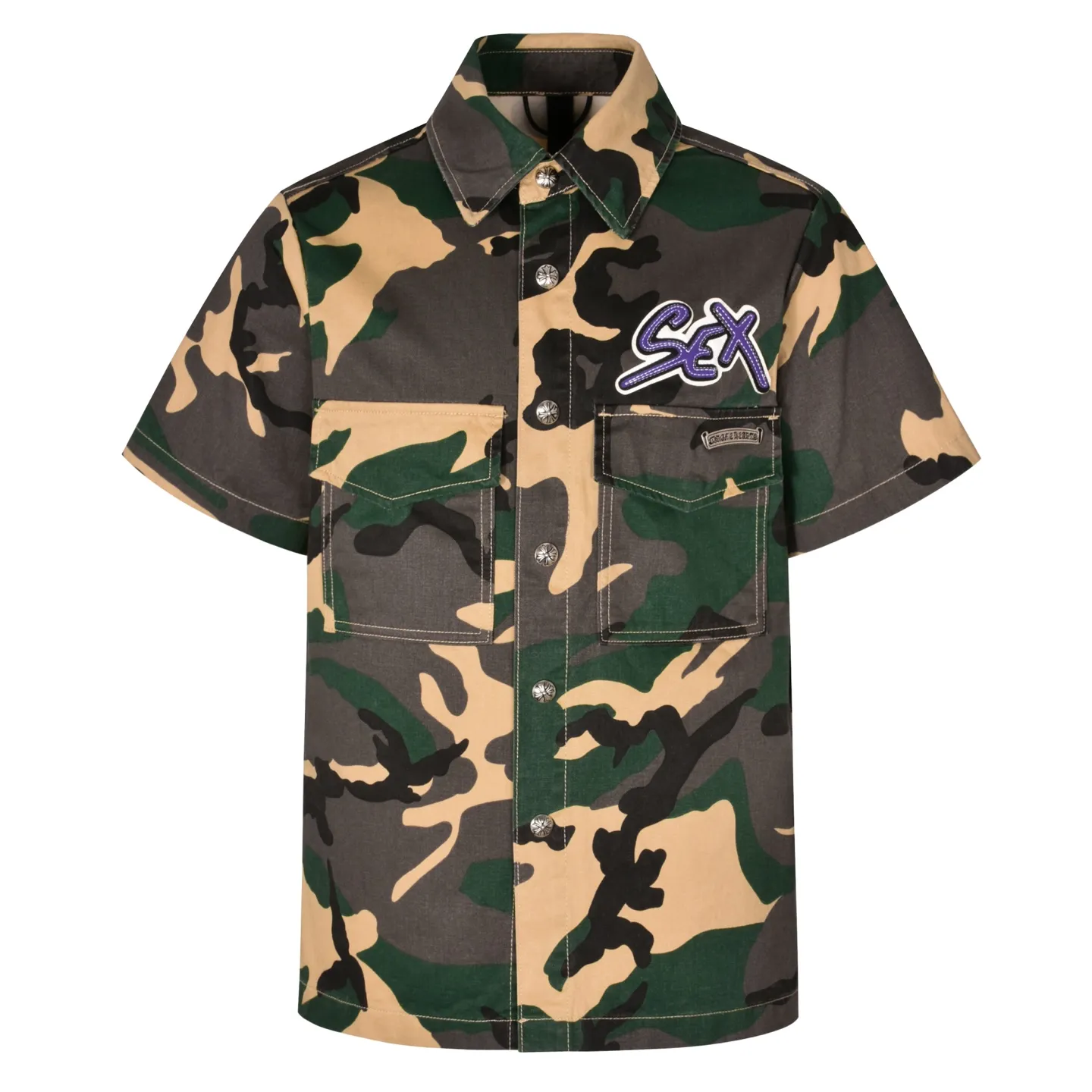 🅿️620 [Exclusive supply] CH Crow Heart Camouflage Short-Sleeved Shirt (Green) Purchased and developed by a Los Angeles agent for US$3,200. This style is made of custom-made military canvas fabric, restored 1:1 according to the original model, and printed with camouflage patterns. The customization period for the chest sex pattern stamp is 20 days, the minimum order is 1800 pieces, and the color plate is matched. The hardware buckles are all made of electroplated 925 silver material, the weight is perfectly restored, and they are aged and oxidized to black. Size:S-M-L